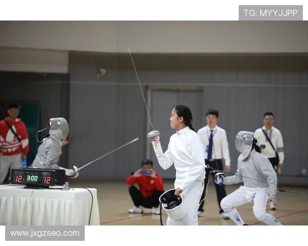 击剑运动的速度智慧与竞技精神在现代体育中的绽放发展与魅力探索 击剑运动的速度智慧与竞技精神在现代体育中的绽放发展与魅力探索